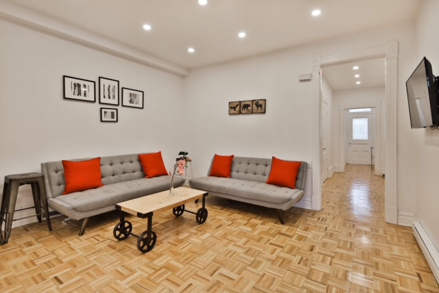 Beau Appartement 4 1/2 très rare situé à 5602 rue Saint-Urbain plateau Mont-Royal à Montréal