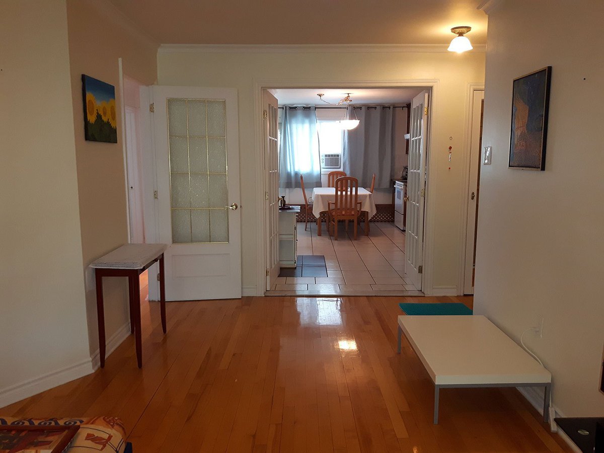 Beau Appartement 5 1 2 très calme situe à 1750 rue Labelle à longueuil
