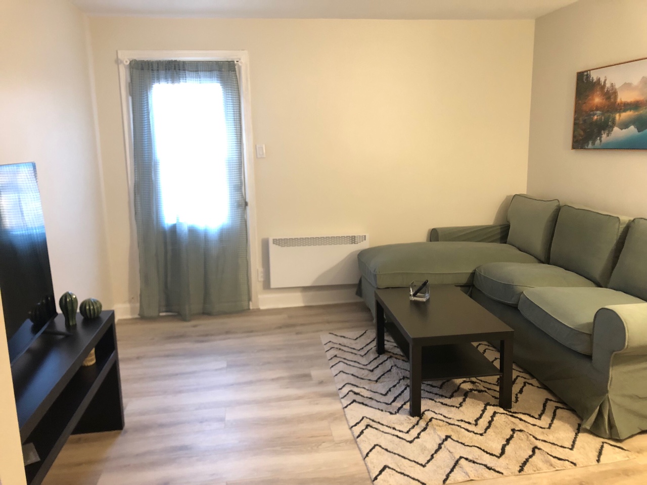 Location 4 1/2 rénové, meublé, tout équipé