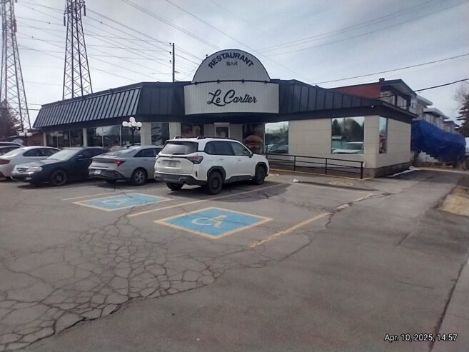 Restaurant à Vendre. Laval . $695,000