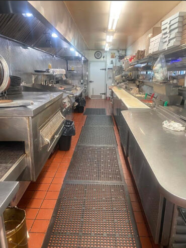Restaurant à Vendre. Laval . $695,000