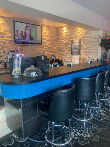 Restaurant à Vendre. Laval . $695,000