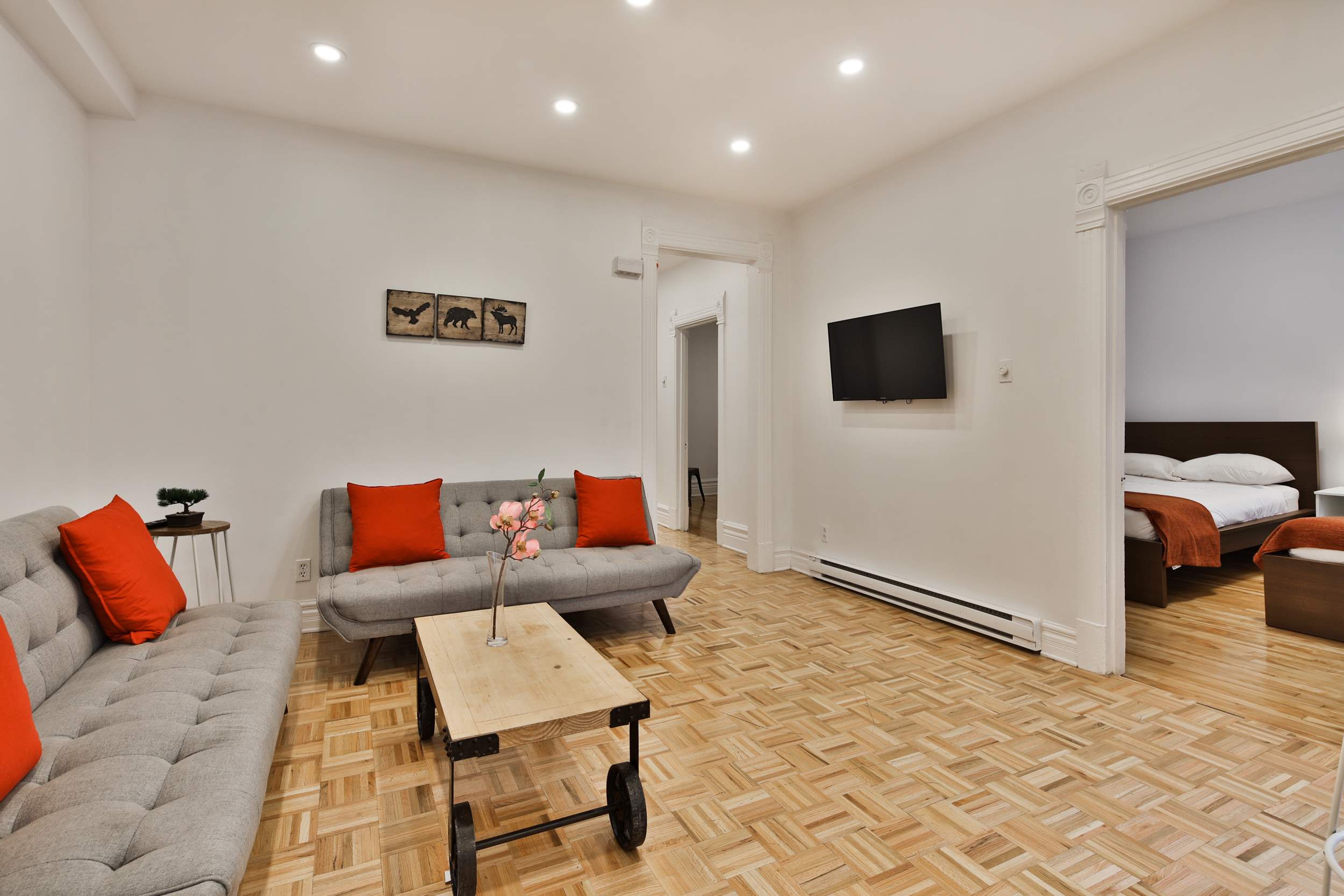 Beau appartement 4 1 2 très calme situe a 5602 rue Saint-Urbain à Montréal a plateau Mont-royal