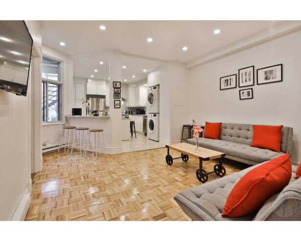 Beau appartement 4 1 2 très calme situe a 5602 rue Saint-Urbain à Montréal a plateau Mont-royal