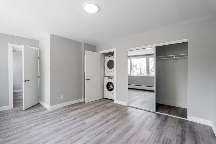 Magnifique appartement style 4 1 2 très agréable situé à 5765 chemin de la Côte St Luc à Montréal