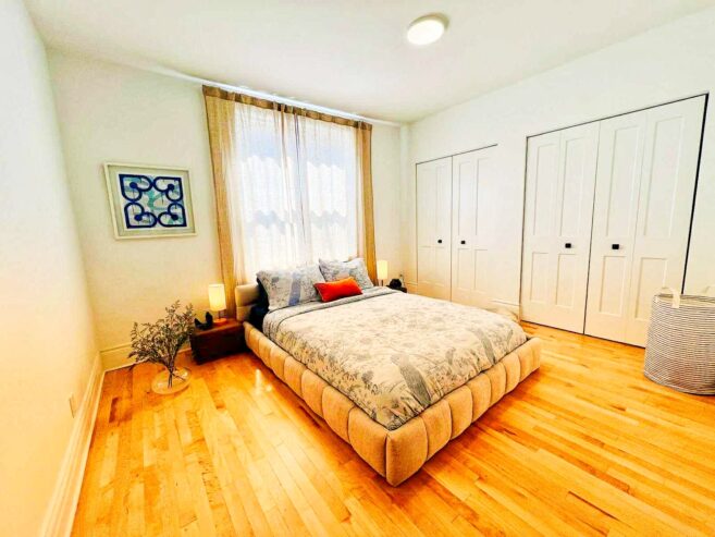 ** Sublime 5 pièces rénové – Plateau Mont-Royal – Annuel tout inclus**