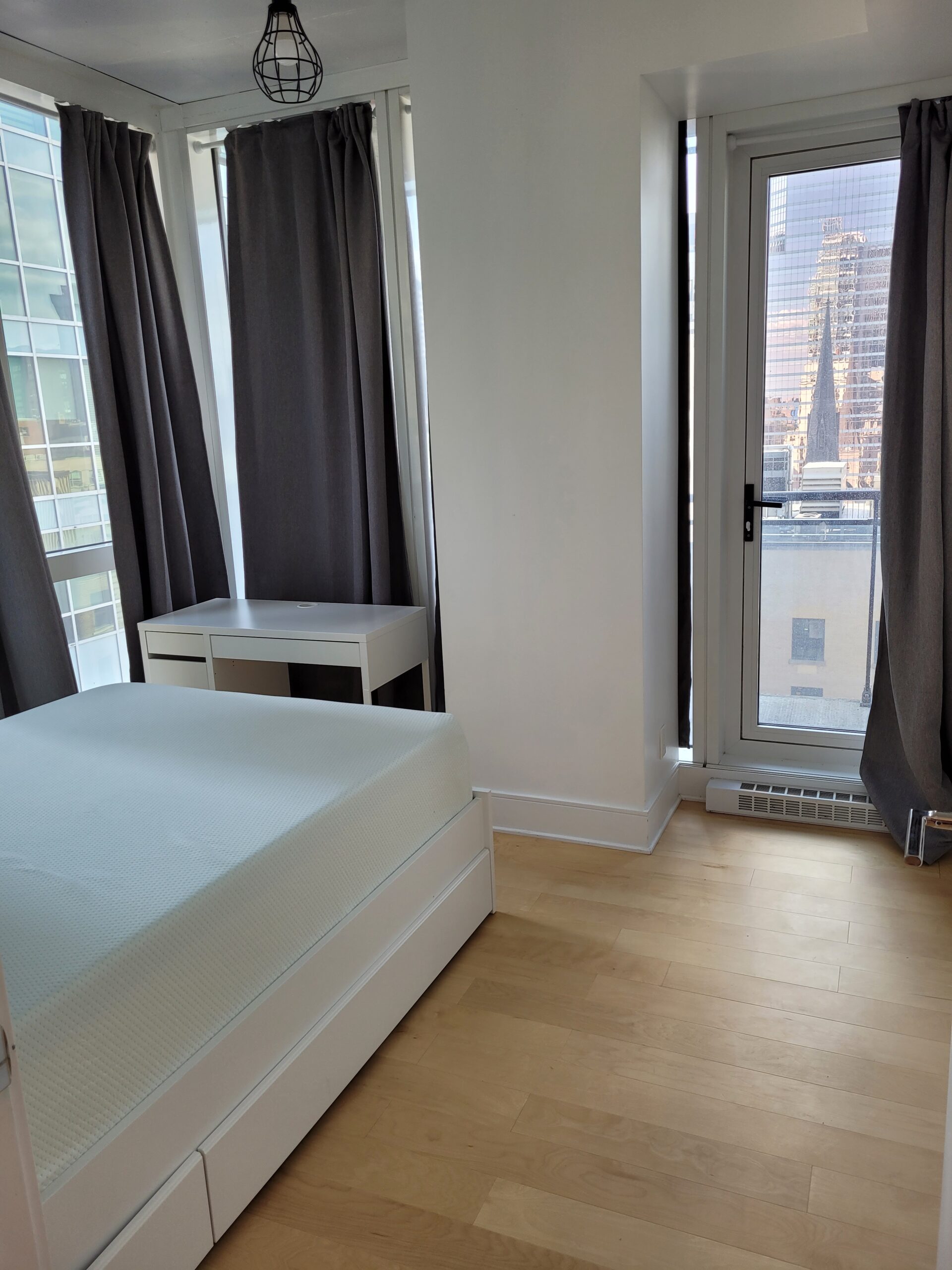 Luxueux appartement meublé de 2 chambres au Centre-ville de Montréal