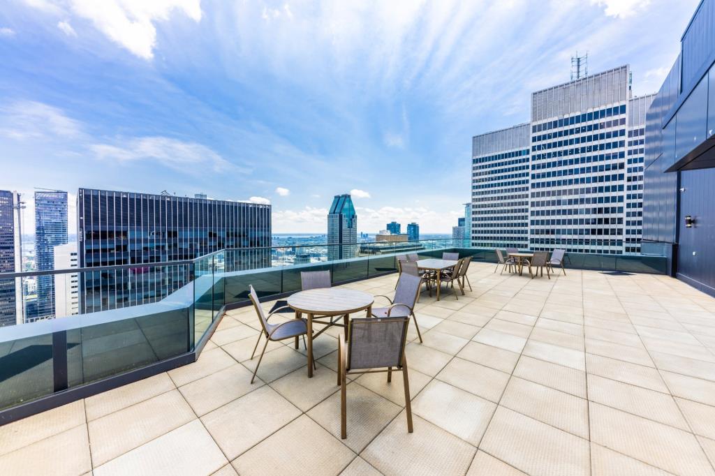 Luxueux appartement meublé de 2 chambres au Centre-ville de Montréal