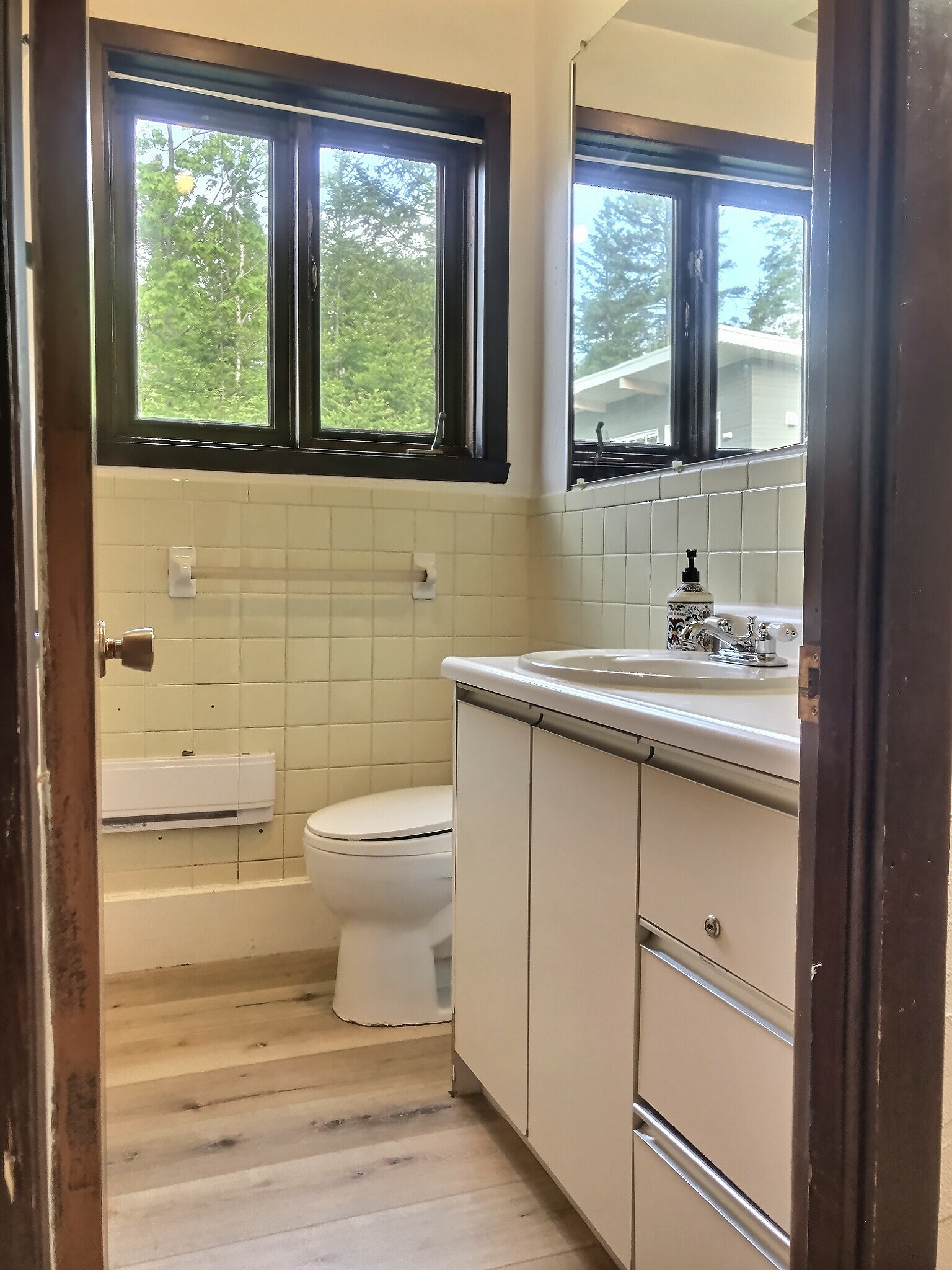 Chalet à Québec au bord de l’eau – secteur Lac-Beauport