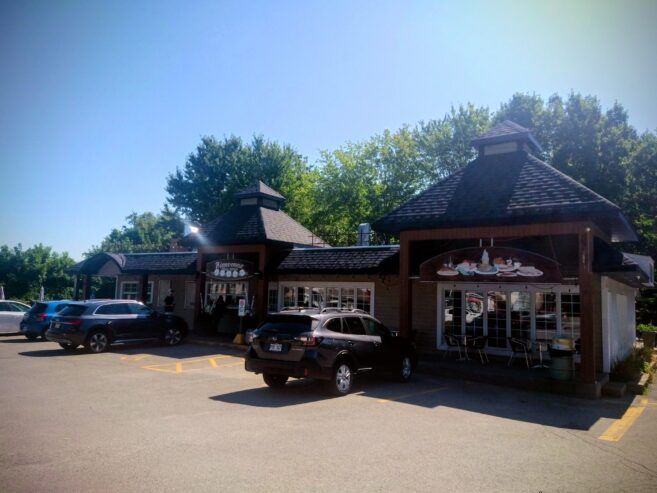 Restaurant à Vendre . $549,000