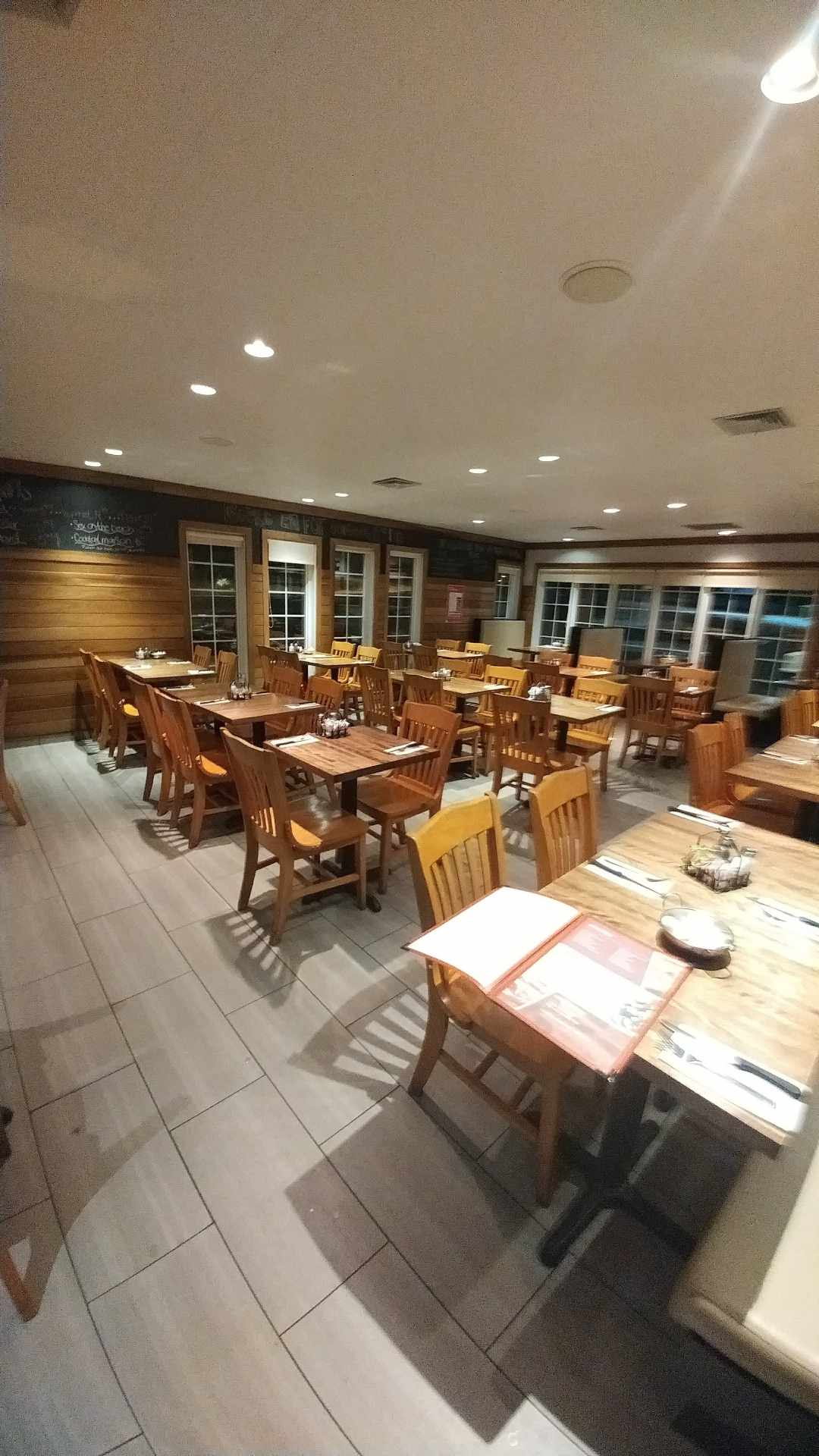 Restaurant à Vendre . $549,000