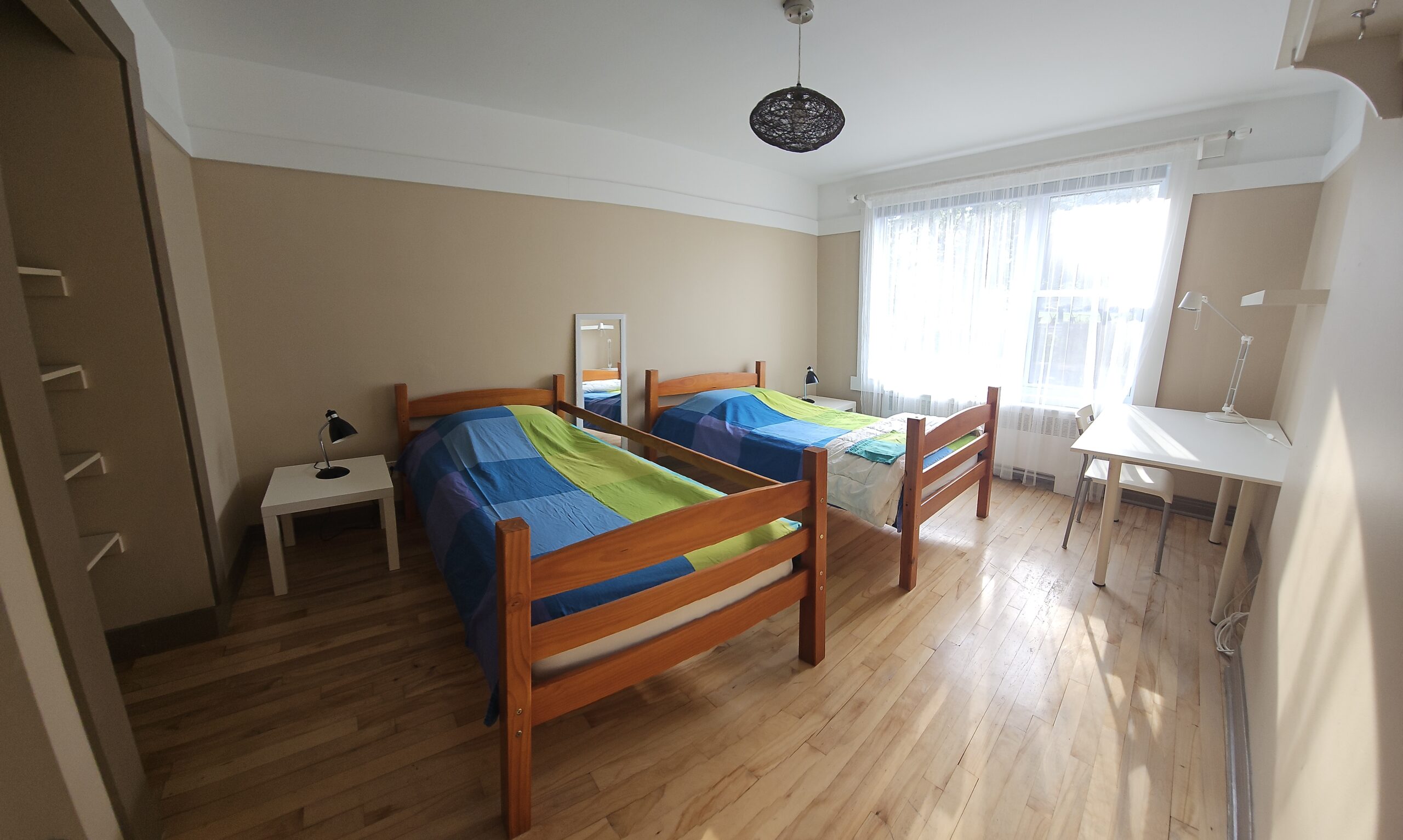 Logement 5 1/2 (3 vraies chambres fermées) @ louer MEUBLÉ / climatisation