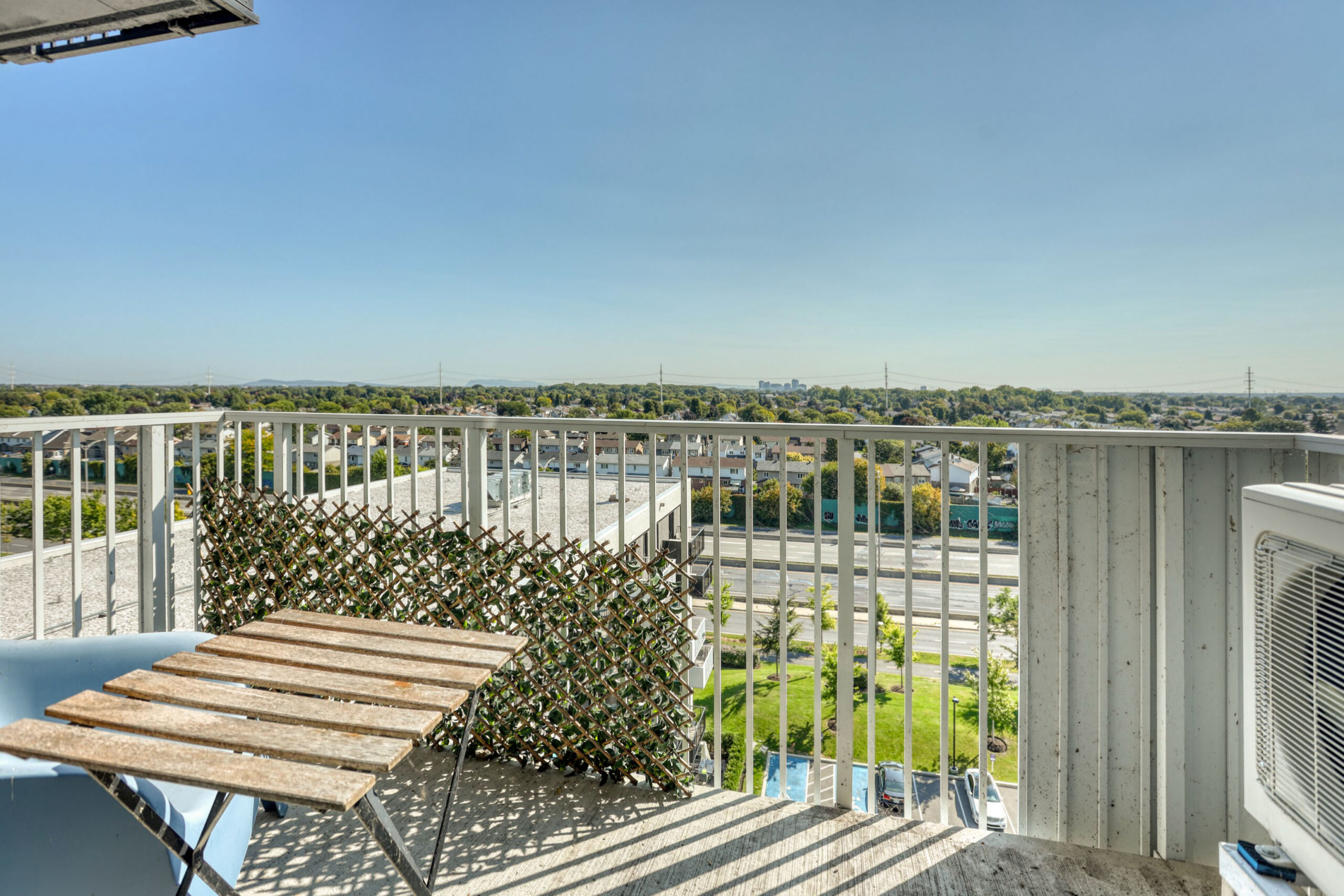 Brossard | Grand 3 1/2 | Construction récente | Cession de bail