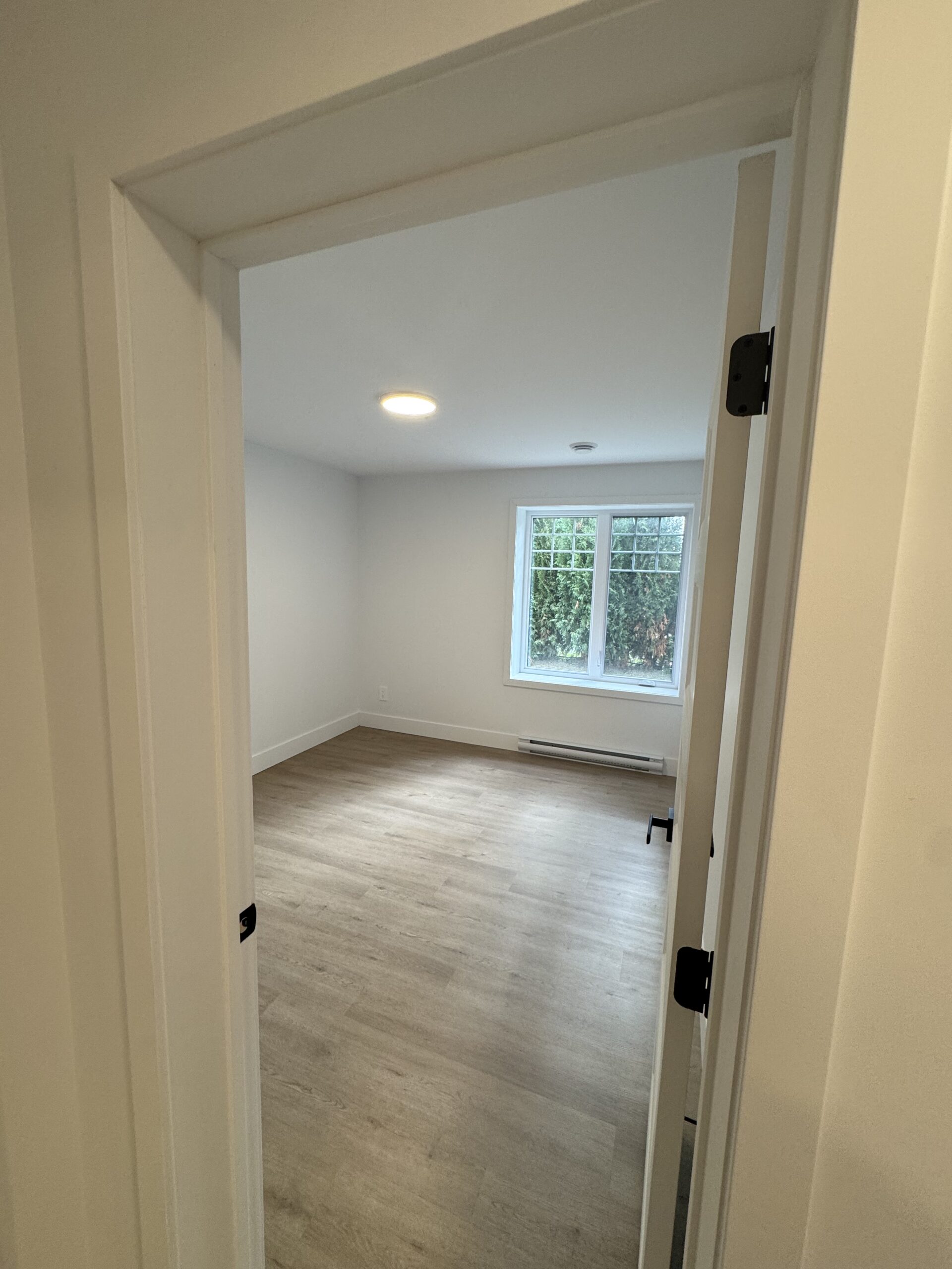 Appartement 4½ neuf à louer – Sherbrooke, stationnement, option électroménager