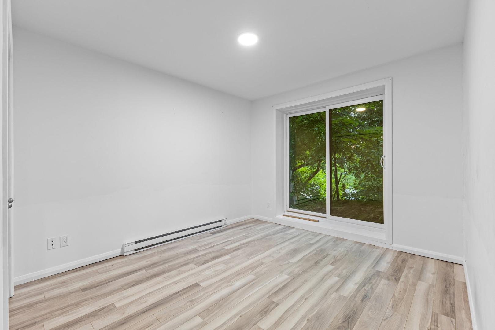 Appartement de 2 chambres et 1 salle de bain