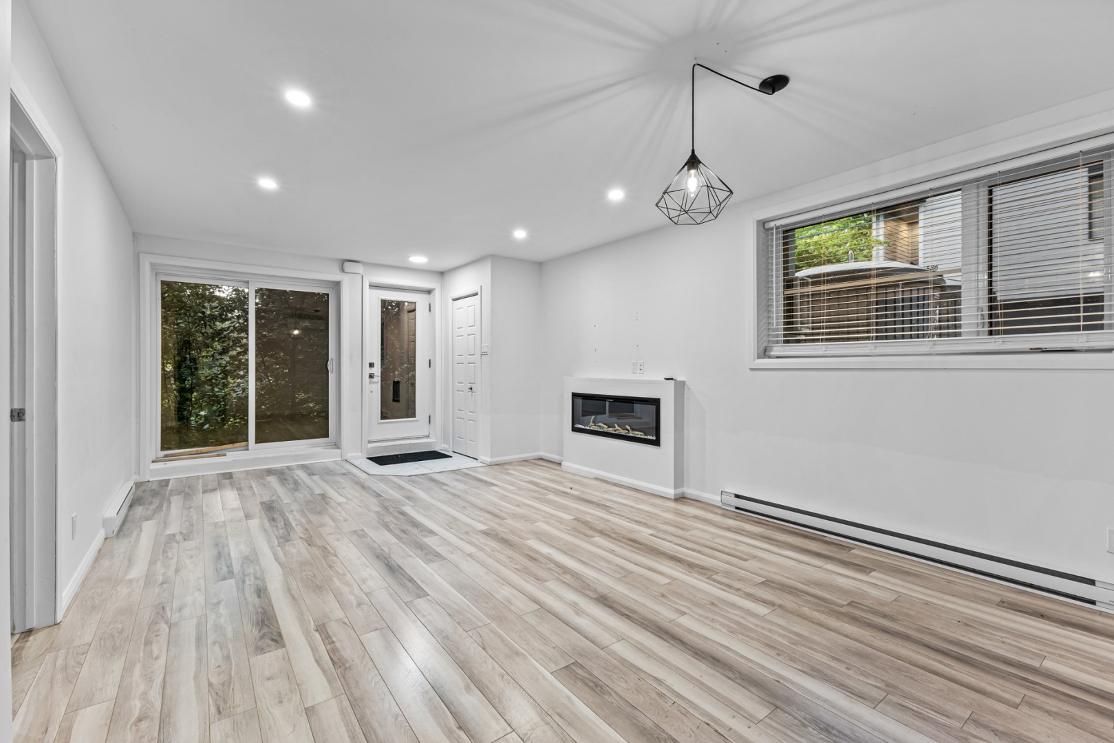 Appartement de 2 chambres et 1 salle de bain