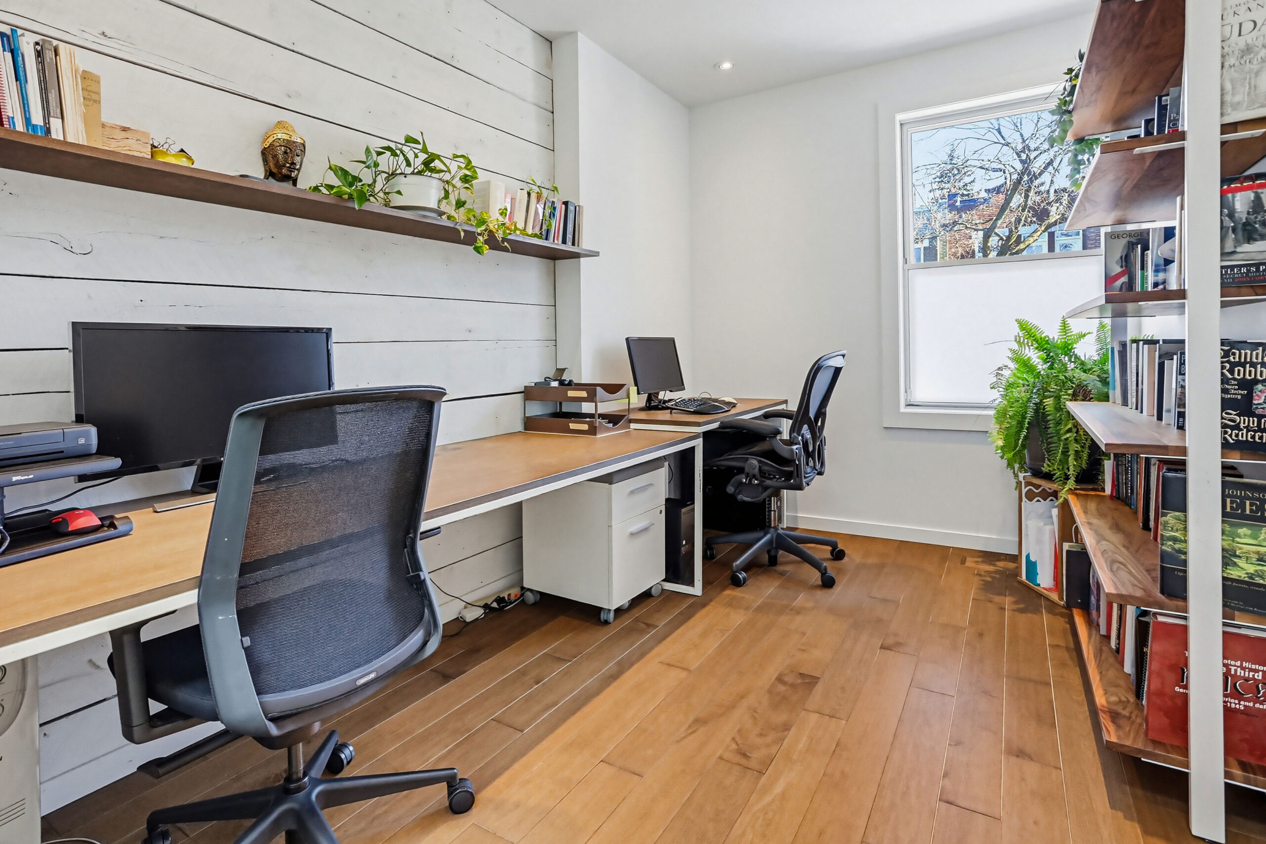 ROSEMONT/PETITE PATRIE | MEUBLÉE & ÉQUIPÉE | MAISON | 4 CAC + 2 BUR | 3 SDB | PATIO + JARDIN | STATIONNEMENT