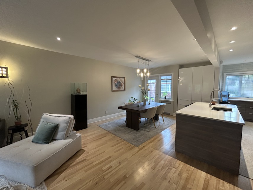 Haut de Duplex très moderne avec 3 chambre, Très lumineux à Ville-Mont-Royal