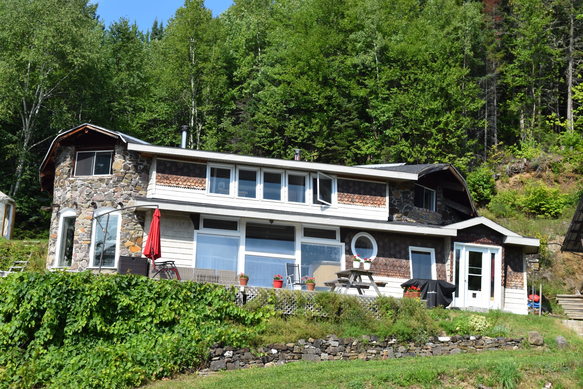 Domaine de 12ha absolument UNIQUE en Gaspésie